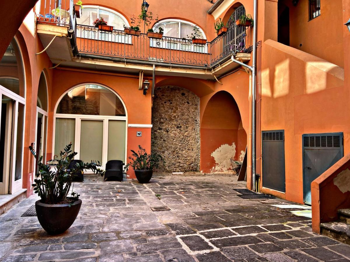 Salerno Mare E Luci Deluxe Apartment Exterior photo